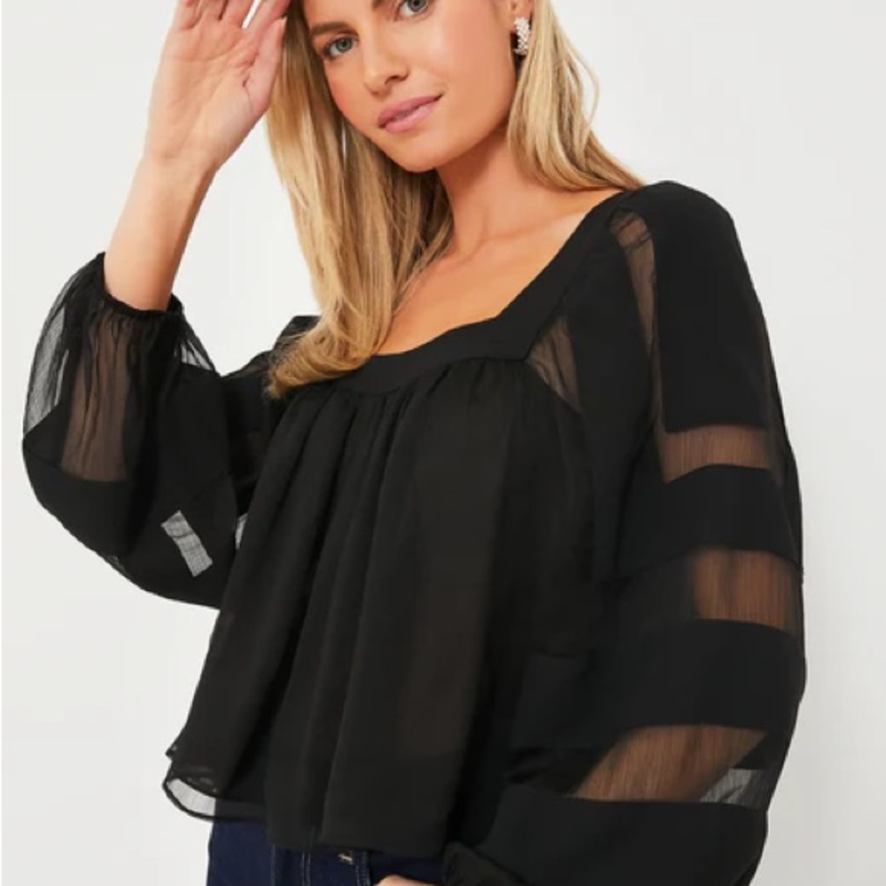 Tuckernuck Black Alexa Top